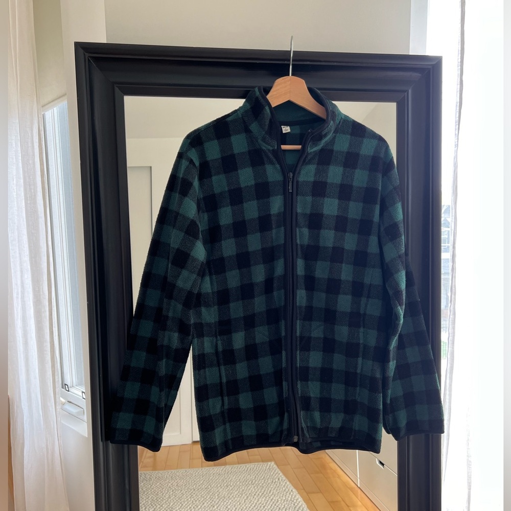 Uniqlo Fleece - Large - Fits More Like A Medium